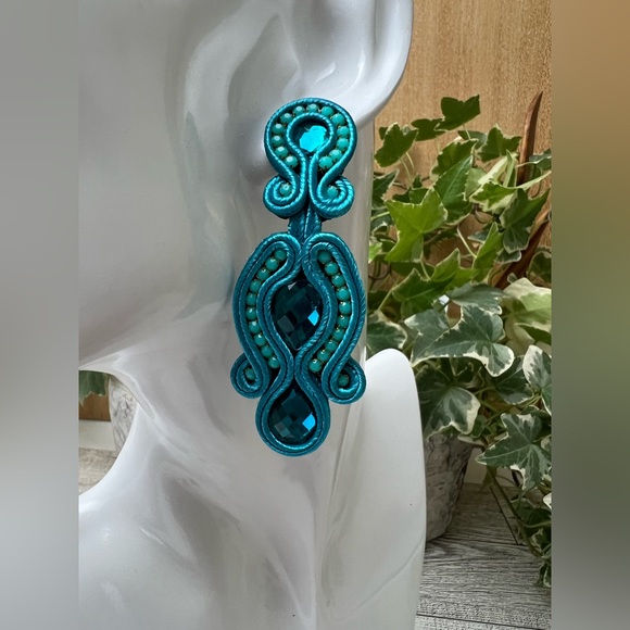 Elegant Light Blue Gown Earrings - Wedding Earrings - Special Occasion Earrings - Picture 6 of 8